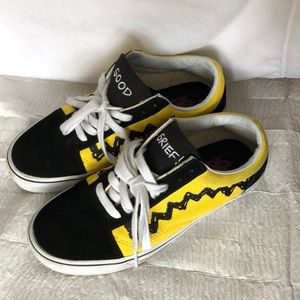 Peanuts x Oldskool Charlie Brown Vans